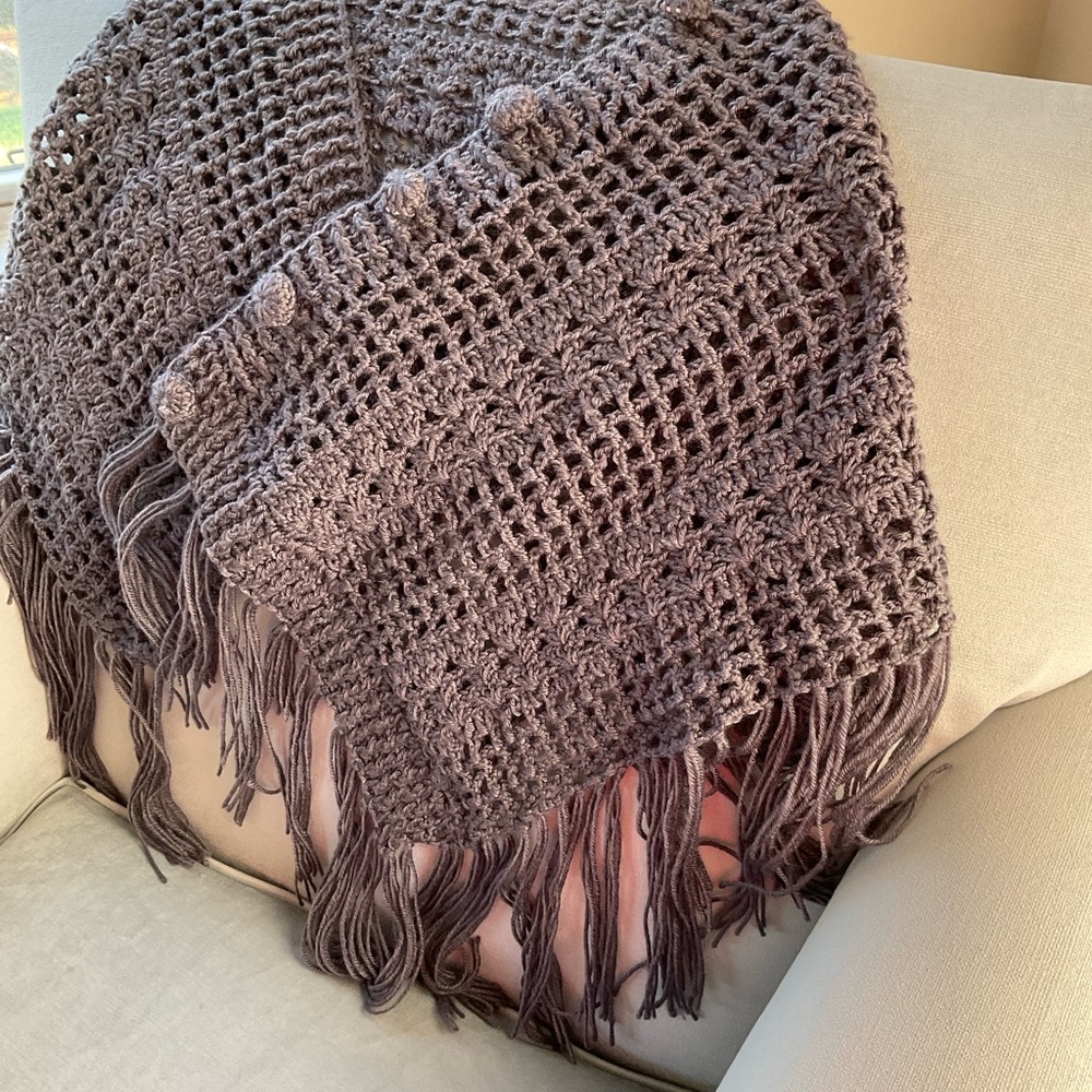 SHAWL - Picture 2 of 6